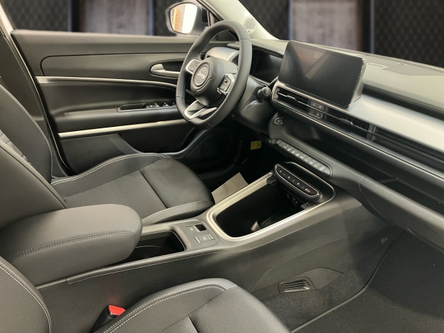 Bild 5: Jeep Avenger MHEV MY25 1.2 e-DCT6 e-Hybrid Altitude