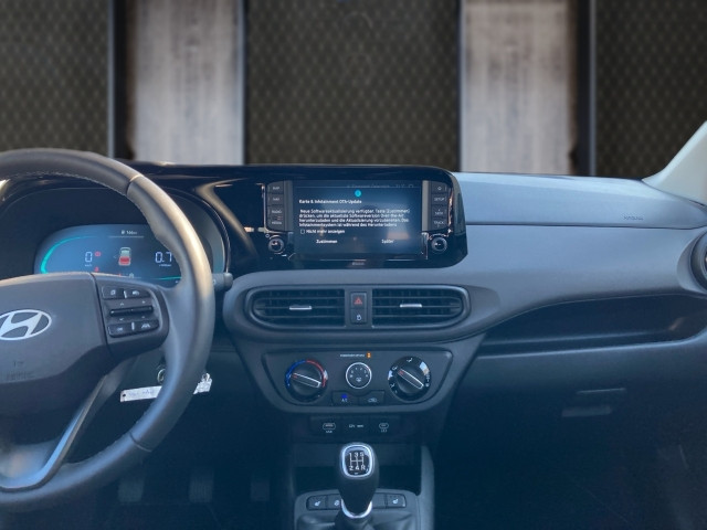Bild 7: Hyundai i10 1,0 GO