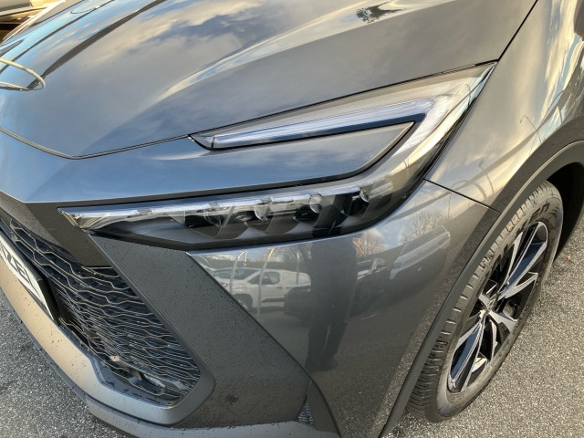 Bild 11: Toyota C-HR - 1,8 l  Hybrid 4x2 Active Drive CV