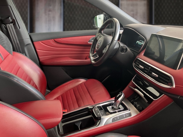 Bild 5: MG EHS PHEV Luxury Lede