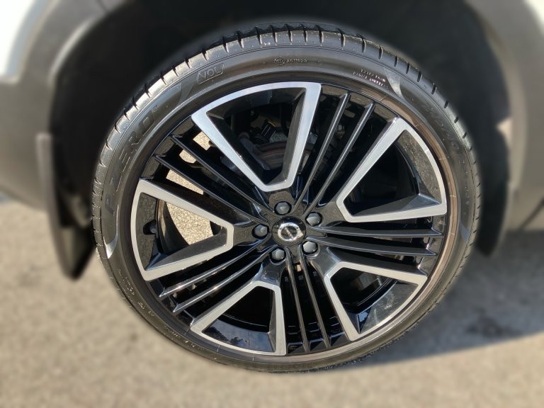 Bild 4: VOLVO PKW XC40 T2 Momentum Pro