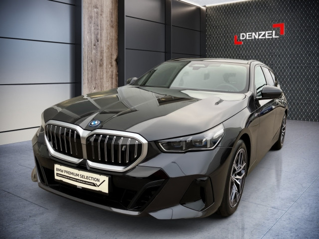 Bild 1: BMW i5 eDrive40 Touring G61