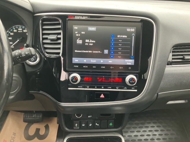 Bild 7: Mitsubishi Outlander 2,4 PHEV Diamond