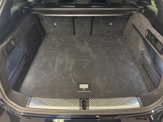 Bild 9: BMW i5 xDrive40 Touring