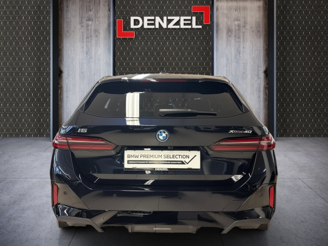 Bild 10: BMW i5 xDrive40 Touring