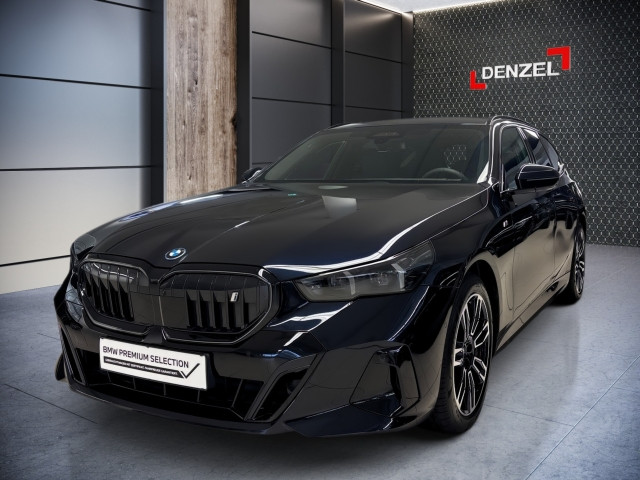 Bild 1: BMW i5 xDrive40 Touring