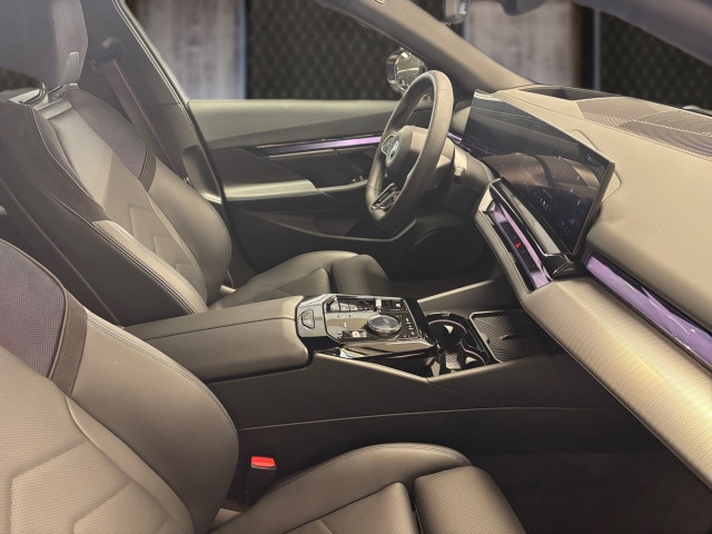 Bild 5: BMW i5 xDrive40 Touring