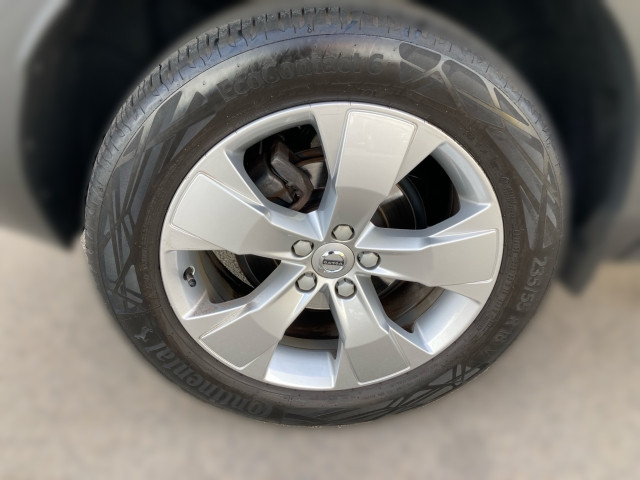 Bild 4: VOLVO PKW XC40 T3 Momentum Pro Geartronic