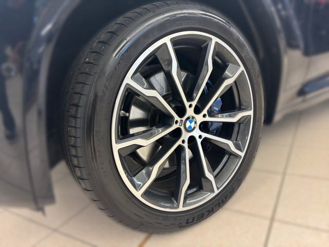 Bild 4: BMW X4 xDrive 20d 48 V A