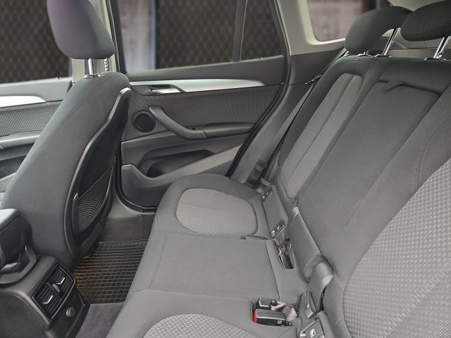 Bild 8: BMW X1 sDrive18d Advanta