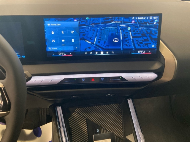 Bild 7: BMW X3 30e PHEV xDrive A