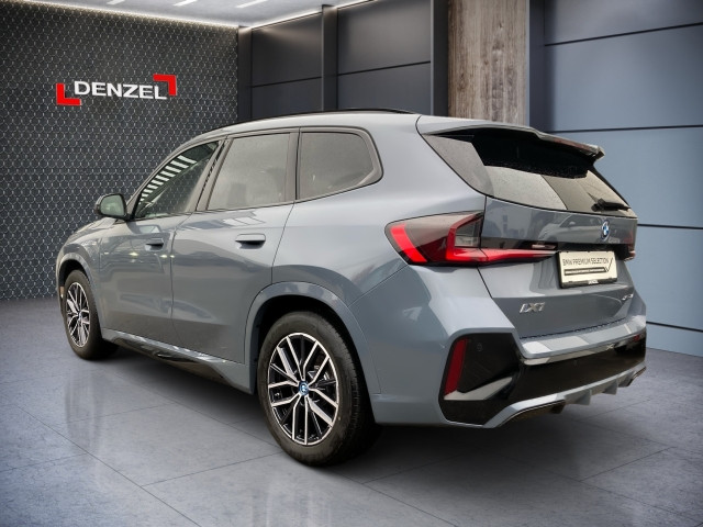 Bild 2: BMW iX1 xDrive30 U11