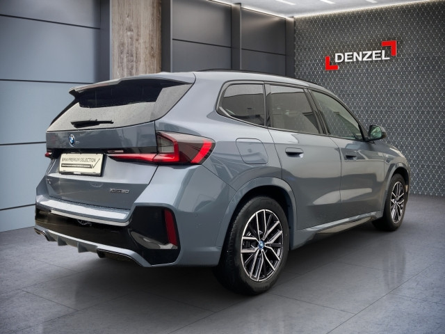 Bild 3: BMW iX1 xDrive30 U11