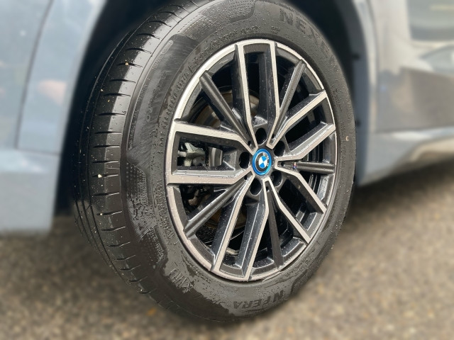 Bild 4: BMW iX1 xDrive30 U11