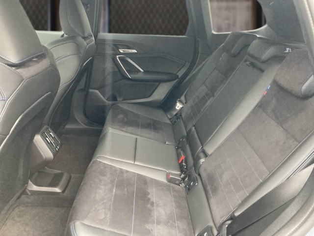 Bild 8: BMW iX1 xDrive30 U11