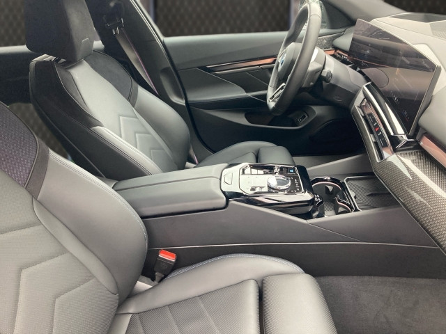 Bild 5: BMW i5 xDrive40 Touring