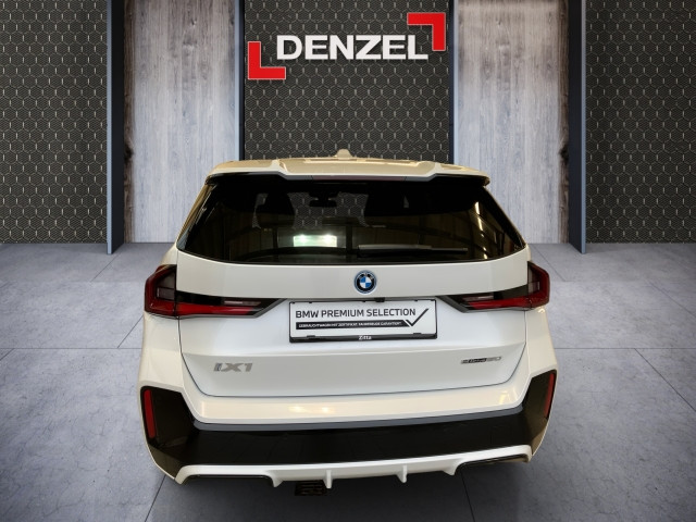 Bild 10: BMW iX1 eDrive20 U11