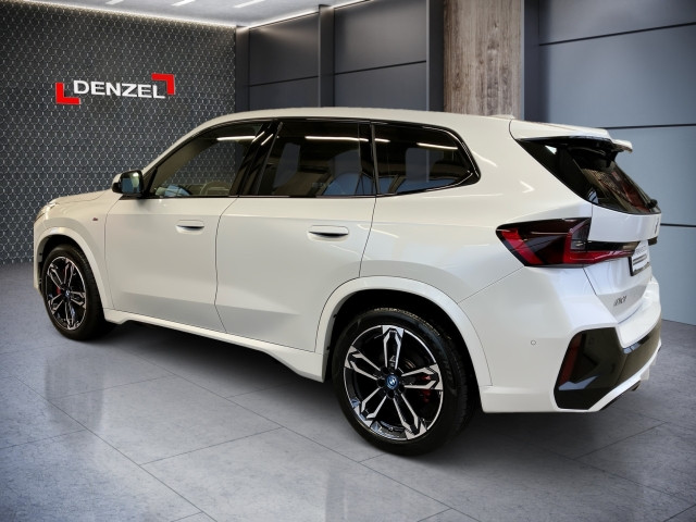 Bild 2: BMW iX1 eDrive20 U11