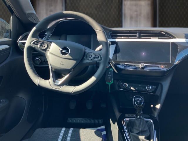 Bild 6: Opel Corsa GS 1.2 Direct Injection Turbo (74kW/100PS) 6-Gang