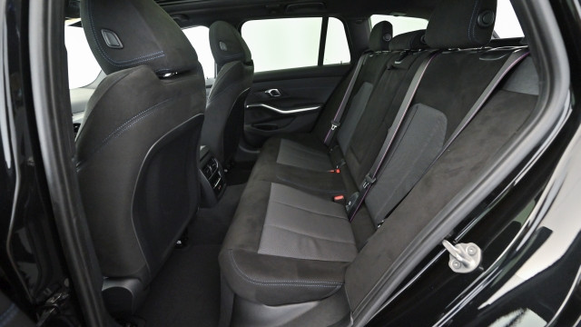 Bild 14: BMW 318i Touring G21