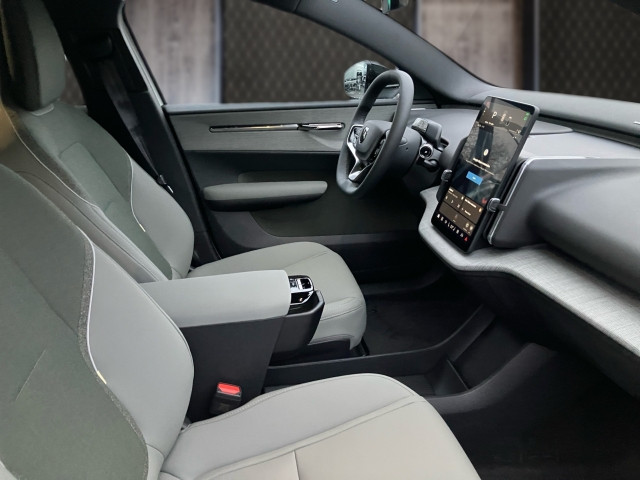 Bild 5: VOLVO PKW EX30 Plus, Single Motor Extended Range, Vollelektrisch