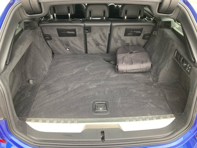 Bild 9: BMW 330e PHEV xDrive Touring Aut.