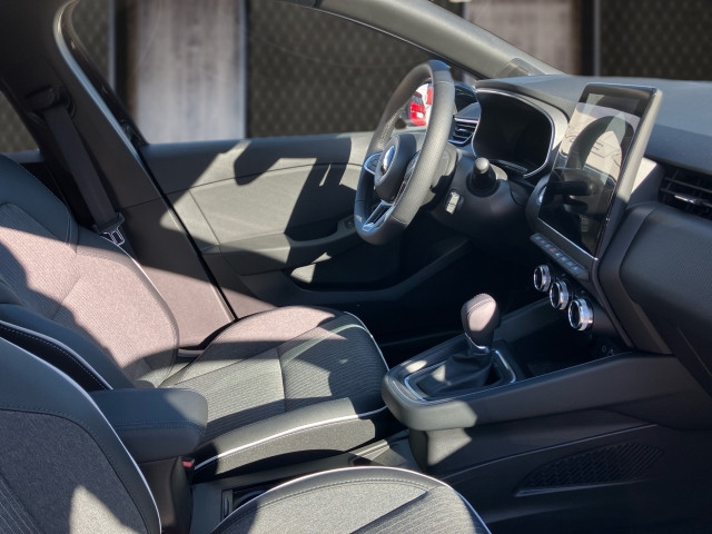 Bild 5: Mitsubishi Colt 1,6 HEV Diamond AT 25