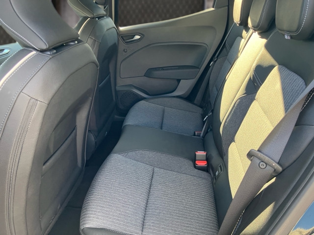 Bild 8: Mitsubishi Colt 1,6 HEV Diamond AT 25