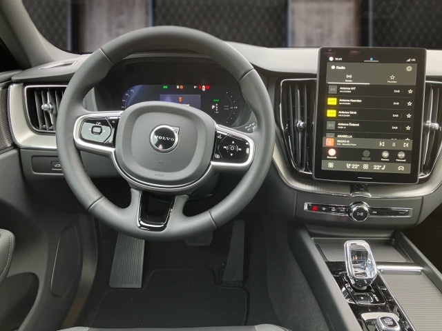 Bild 6: VOLVO PKW XC60 Polestar Engineered, T8 AWD Plug-in Hybrid, Elektrisch/