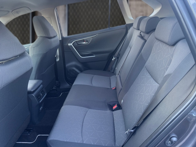 Bild 7: Toyota RAV4 Active Drive 2,5, 218 PS 4x2 Hybrid