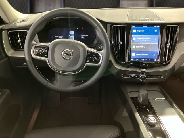 Bild 6: VOLVO PKW XC60 Plus, T6 Plug-in Hybrid, Elektrisch/Benzin, Dark