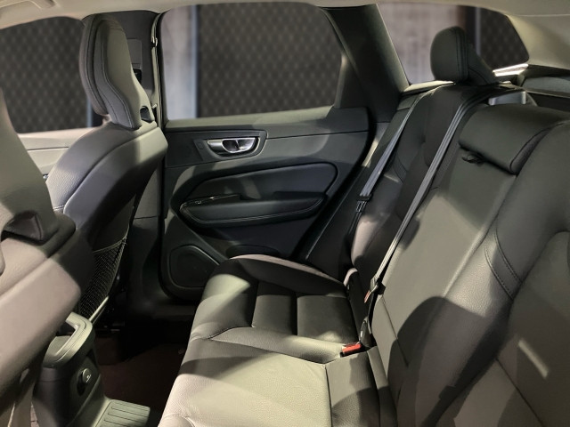 Bild 8: VOLVO PKW XC60 Plus, T6 Plug-in Hybrid, Elektrisch/Benzin, Dark