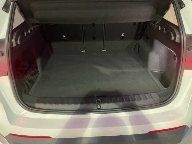 Bild 9: BMW iX1 xDrive30 U11