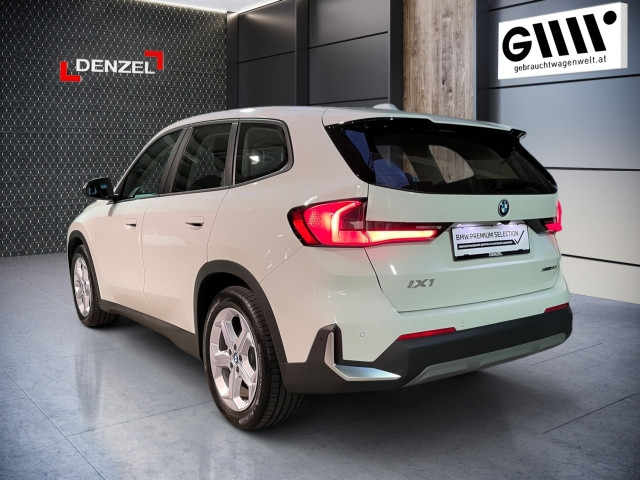 Bild 2: BMW iX1 xDrive30 U11