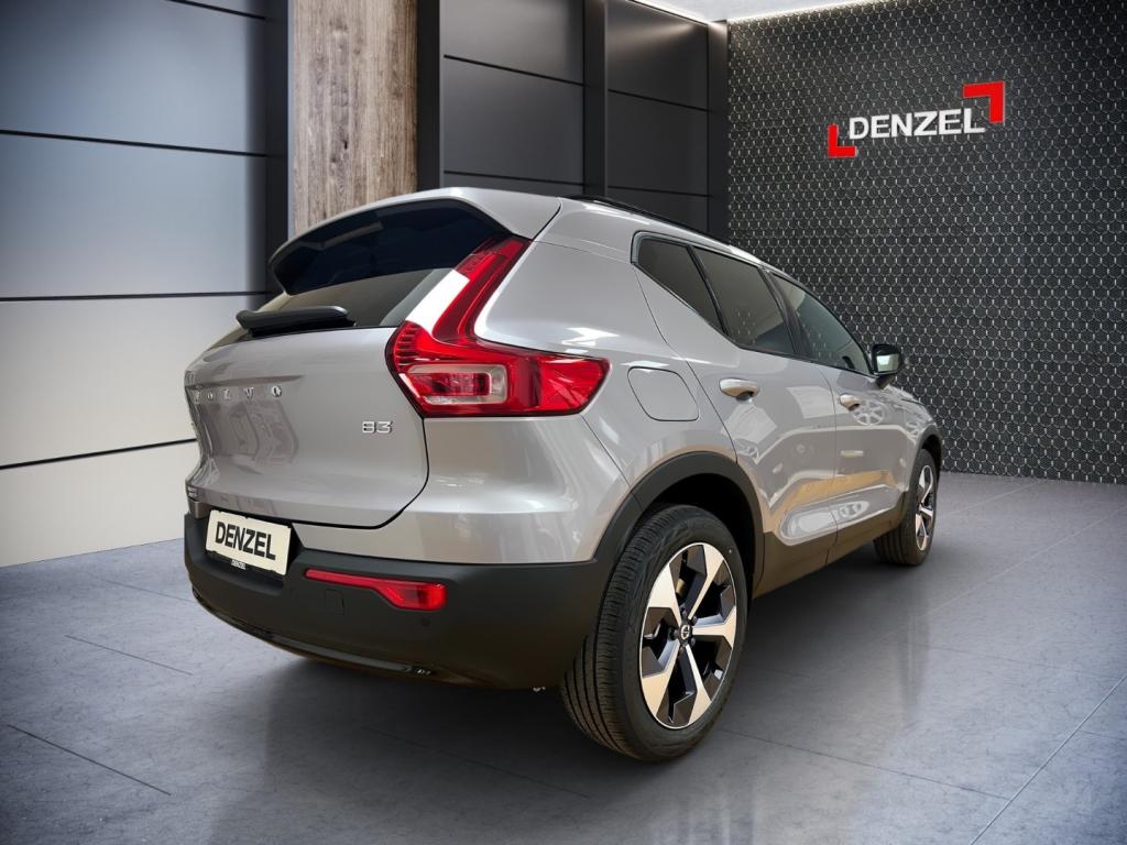 Bild 3: VOLVO PKW XC40 B3 Mild Hybrid Plus Dark