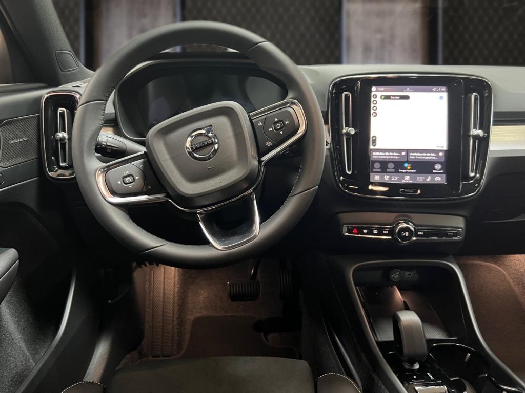 Bild 6: Volvo XC40 B3 Mild Hybrid Plus Dark