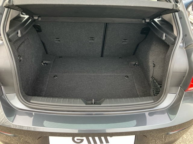 Bild 1: BMW 118i Advantage Aut.