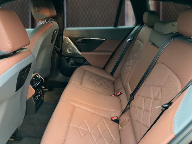 Bild 8: BMW i5 eDrive40 Touring G61