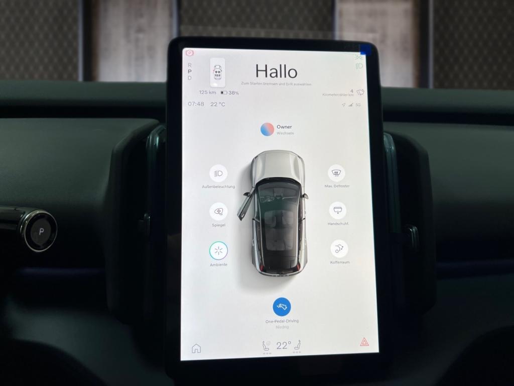 Bild 2: VOLVO PKW EX30 Cross Country Twin Motor Performance Ultra