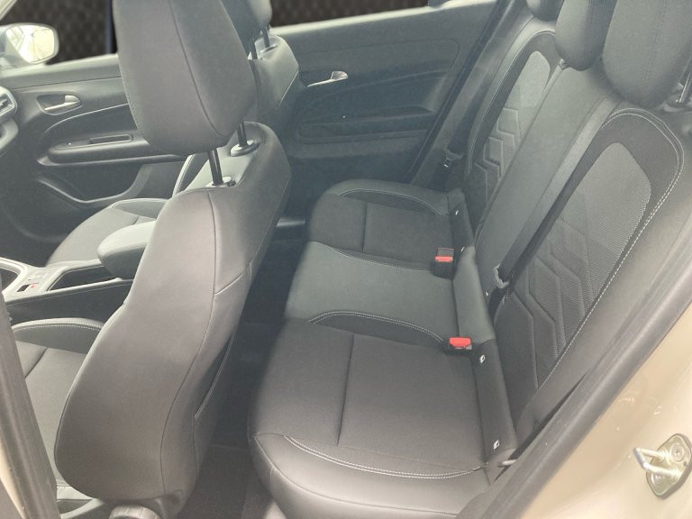 Bild 8: Jeep Avenger 1.2 e-Hybrid Summit e-DCT6