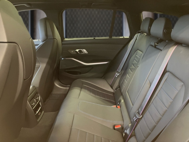 Bild 8: BMW 330d xDrive Touring