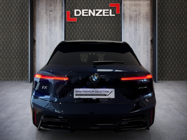 Bild 10: BMW PKW i-Serie iX xDrive45