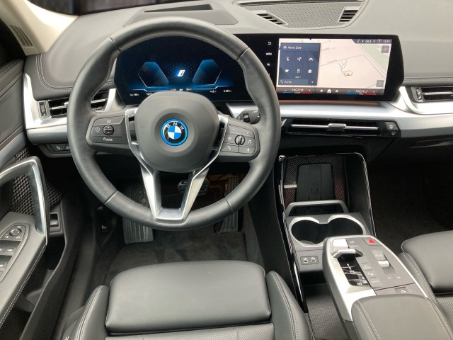 Bild 6: BMW iX1 eDrive20 U11