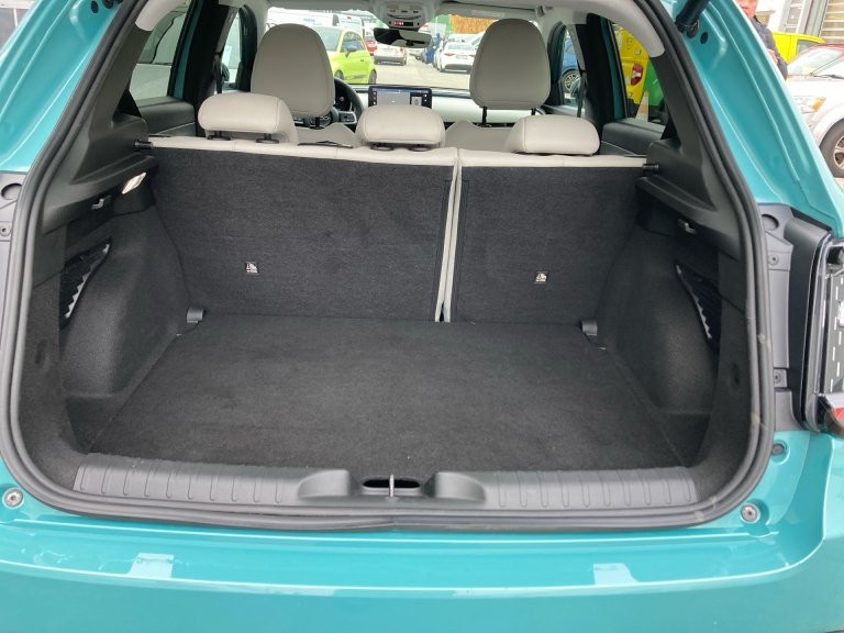 Bild 10: Fiat 600 Hybrid 100 6-Gang eDCT La Prima