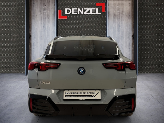 Bild 10: BMW iX2 xDrive30 U10 XE2