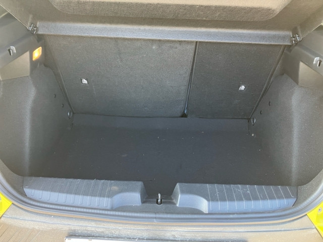 Bild 9: Fiat Grande Panda Hybrid La Prima