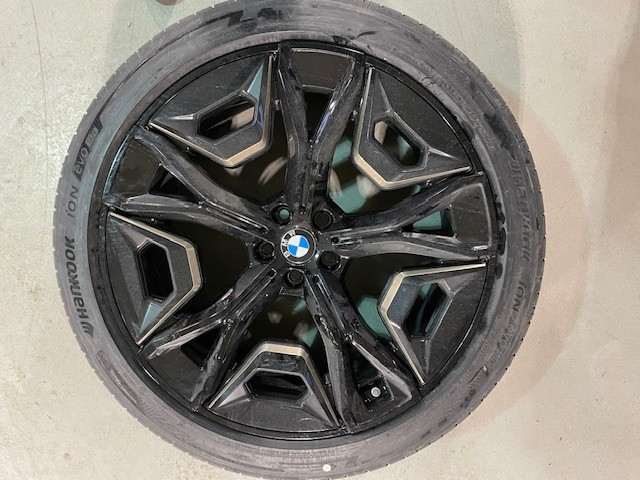 Bild 4: BMW PKW i-Serie iX xDrive60