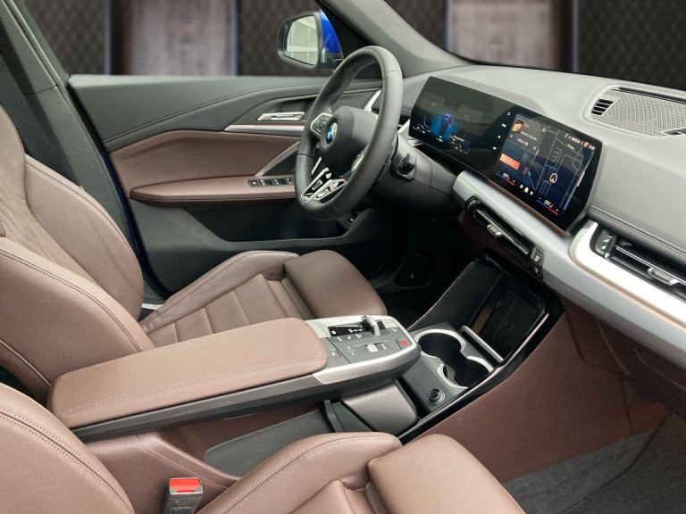 Bild 4: BMW X1 sDrive20i 48V Aut.