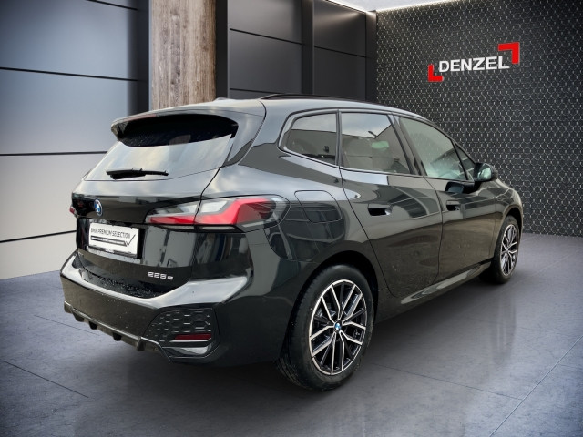 Bild 3: BMW 225e xDrive Active Tourer U06 XB2