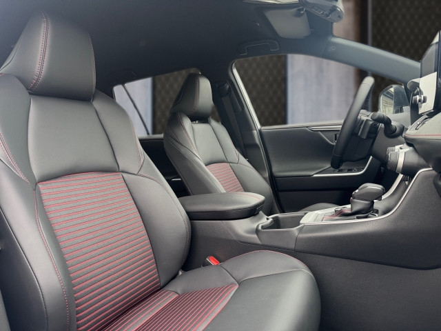 Bild 5: Toyota RAV4 Active 2,5, 306 PS 4x4 Plug-In Hybrid